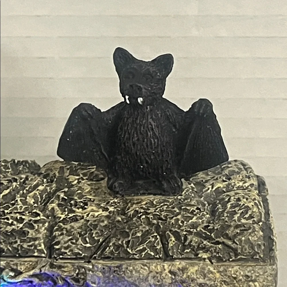 Spooky Village Fireplace W / Fog Light Up Party Decor